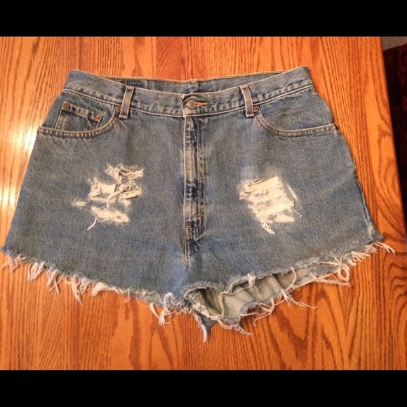 Levi's Pants - 💥Host Pick💥Levi 550 Jeans Shorts Blue Distressed